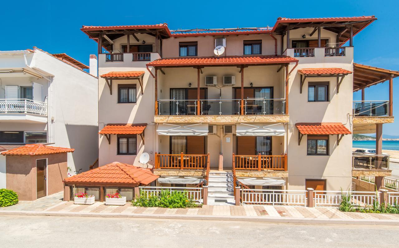 House Kostas On The Beach Sarti Exteriér fotografie